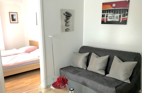 Mittelstadt Apartment | Holiday Apartment "Theaterhaus 3" with Wi-Fi