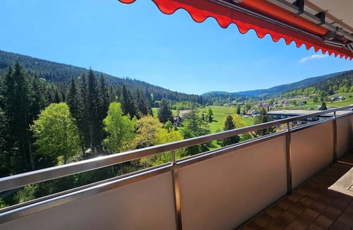 Obertal Apartment | Holiday apartment “Vogelnest” with Black Forest view in Baiersbronn