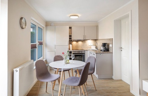 Kaegsdorf Apartment | Holiday Apartment with Private Terrace, Garden, Wi-Fi & Sauna in Kägsdorf – 48 m², Garden View