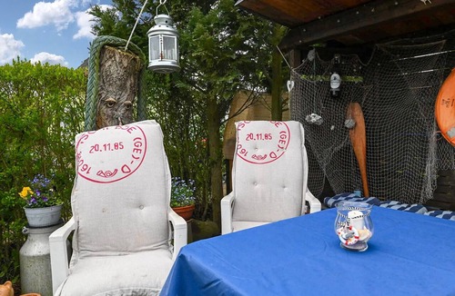 Bartenshagen-Parkentin Apartment | Holiday Apartment “Küstenstübchen Gruse” with Terrace, Garden, and Wi-Fi