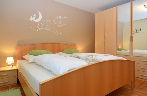 Prackenbach Apartment | Holiday flat with swimming pool in Prackenbach