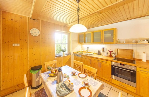 Ummanz Cottage | Holiday EC - Apartments in thatched house