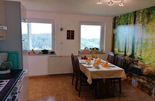 Grainet Apartment | Holiday flat ‘Grabmeier - Number 2’ with mountain view, balcony and Wi-Fi