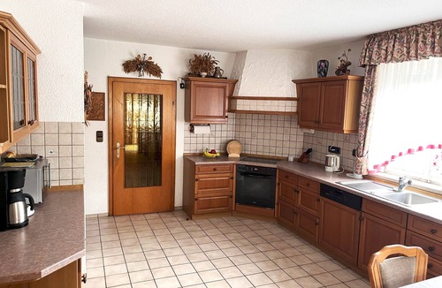 Ebersdorf bei Coburg House | Holiday Home 'Idyllische Bauernhof' with Shared Terrace, Private Garden and Wi-Fi