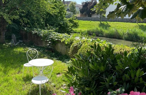 Vohburg an der Donau House | Holiday Home 'An Der Kleinen Donau' with Balcony and Wi-Fi