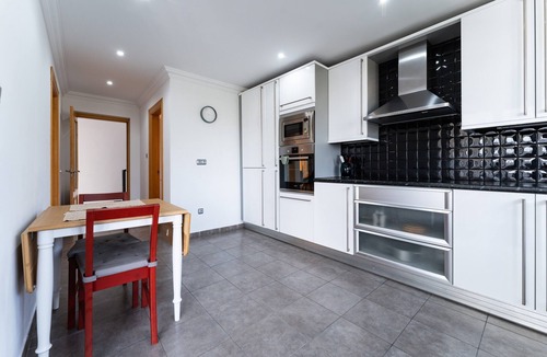 Mijas House | Holiday Home 'Milano' with Mountain View, Wi-Fi and Air Conditioning