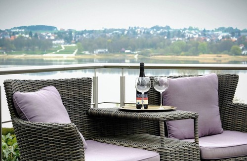 Moehnesee House | Holiday Home '120qm' with Lake View, Private Terrace and Wi-Fi