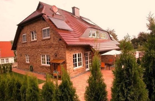 Gager House | Holiday home Bel Monte with garden and terrace