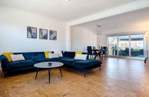 Gronau House | Holiday Home 'Bungalow Mit Sauna Und Garten' with Private Terrace, Private Garden