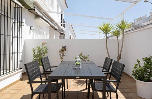 San Ambrosio House | Holiday Home "Casa Noria" with Shared Pool & Wi-Fi