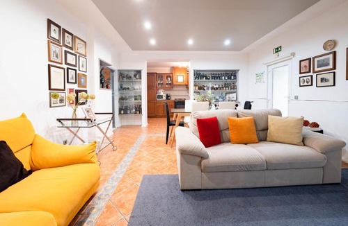 Alcobaca House | Holiday Home Casa Olívia by Interhome