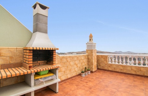 Las Palmas de Gran Canaria Apartment | Holiday Home 'El Atico' with Sea Views, Private Terrace and Wi-Fi