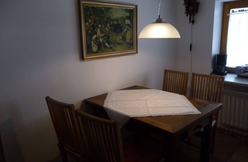 Eisenbach House | Holiday Home 'Elfi Mit 85qm' with Shared Terrace, Shared Garden and Wi-Fi