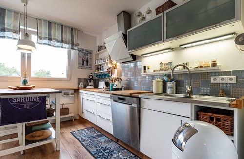 Moehnesee House | Holiday Home 'Exklusiv, 123 Qm' with Shared Terrace, Shared Garden and Wi-Fi