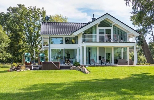 Bodstedt House | Holiday home Fünfjahreszeiten in Bodstedt