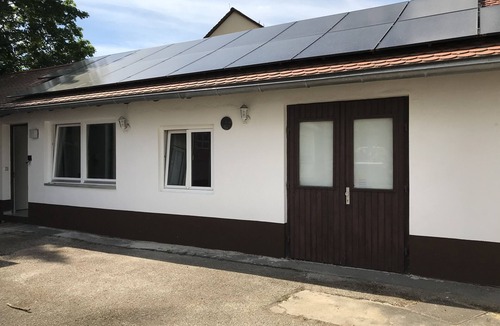 Sudstadt House | Holiday Home 'Ferien- Monteurwohnung In Nürnberg' with Wi-Fi