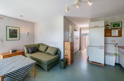 Meschendorf House | Holiday home 'Möve ABA Bungalow 61' with private terrace and WLAN