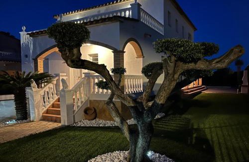 Sant Pere Pescador House | Holiday Home Sant Pere near Bay of Roses
