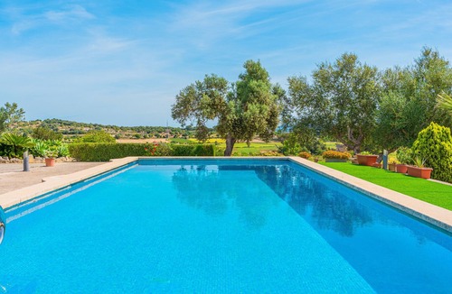 Petra House | Holiday Home 'Son Maimo' with Private Pool, Private Terrace and Wi-Fi