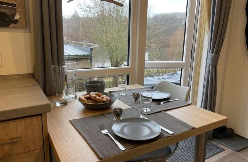 Wemding House | Holiday Home Tiny Haus Auszeit Am See by Interhome