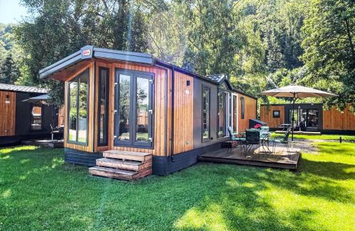 Riedenburg House | Holiday Home Tiny Haus Raabennest by Interhome