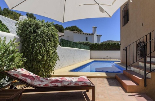 El Portet House | Holiday Home "Vista Bahia" with Sea Views, Private Pool and Wi-Fi