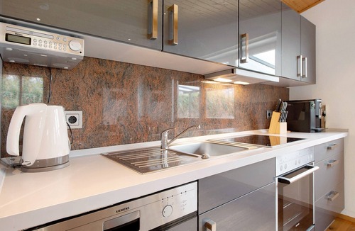 Sulzburg House | Holiday Home 'Weichart' with Terrace and Garden