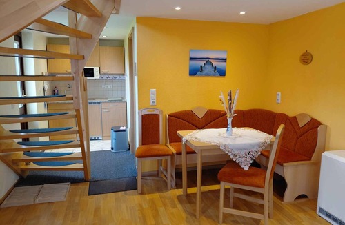 Ueckeritz House | Holiday home with children's swing and barbecue facilities