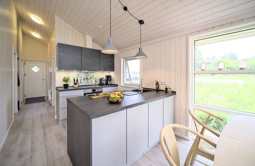Dreschvitz House | Holiday home with a Scandinavian flair in a quiet location with covered terrace