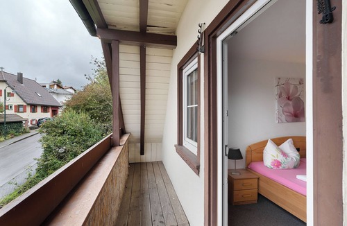 Lossburg House | Holiday Home 'Ziegler' with Private Terrace, Private Garden and Wi-Fi
