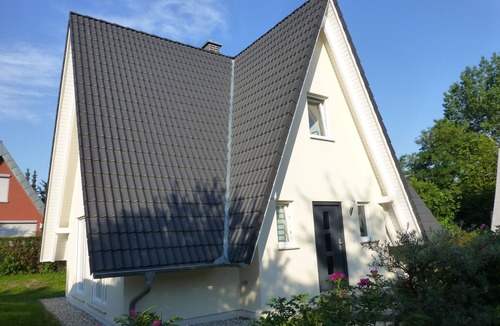 Quilitz House | Holiday house of high quality and cozy, sauna, 150m to the beach, quiet natural location
