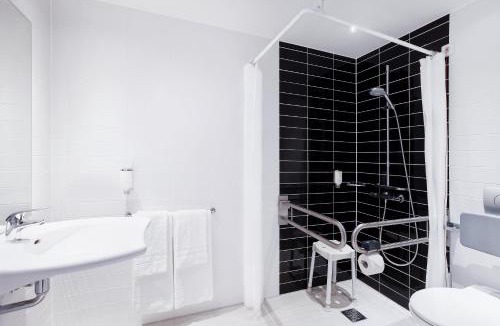 Innenstadt Hotel | Holiday Inn Express Augsburg by IHG