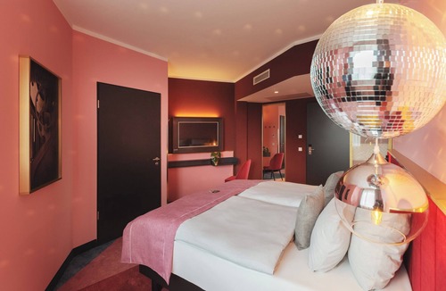 Schwabing-Freimann Hotel | Holiday Inn - the niu, Loco Munich North by IHG