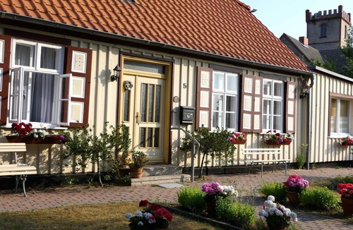 Ostseebad Prerow Apartment | Holiday Room - Captain's house near the beach