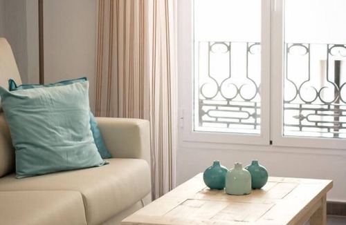 La Merced Apartment | Holidays2Malaga Dos Aceras 1 bedroom Malaga City center