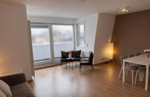Lauf an der Pegnitz Apartment | HomeBase Apartment Lauf