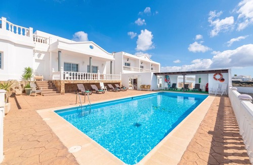Guime Apartment | Homerez - Apartment in Güime