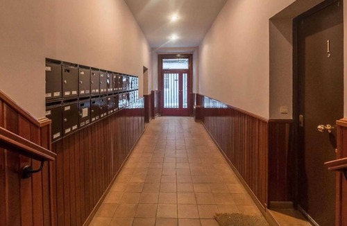 Barrio de La Latina Apartment | Homerez - Apt Madrid - Pets Allowed