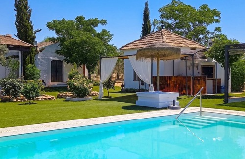 La Campana Villa | Homerez - House in La Campana