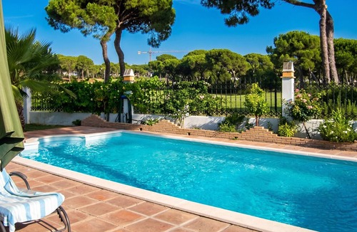 Nuevo Portil Villa | Homerez - Villa in Nuevo Portil