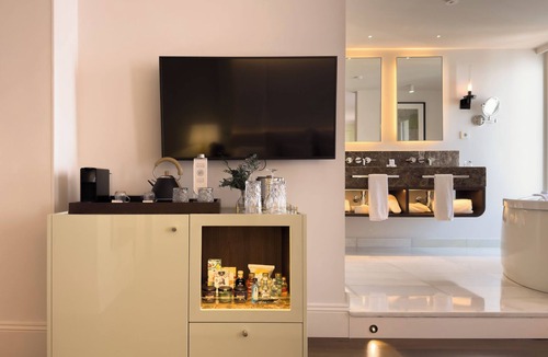 Recoletos Hotel | Hospes Puerta de Alcalá, a Member of Design Hotels