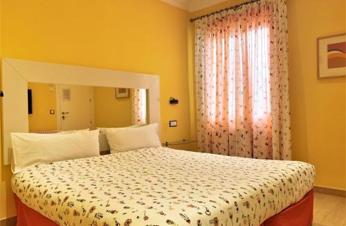 Goya House | Hostal Arco Iris