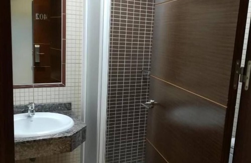Barajas Hostel | Hostal Avenida Barajas