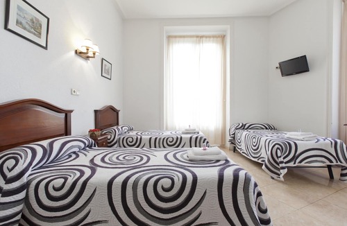 Malasana Hostel | Hostal Condestable