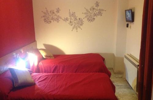 Los Fratres House | Hostal Neptuno