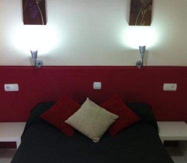 Los Fratres House | Hostal Neptuno