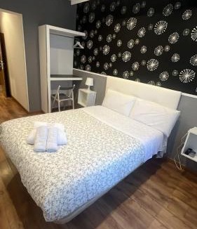 Malasana House | Hostal New Life Madrid
