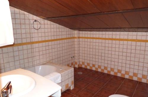 Pedrera House | Hostal Restaurante Las Canteras