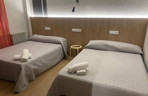 Oeste Hostel | Hostal Uria
