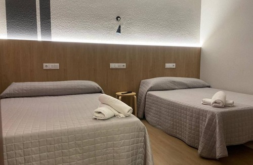 Oeste Hostel | Hostal Uria